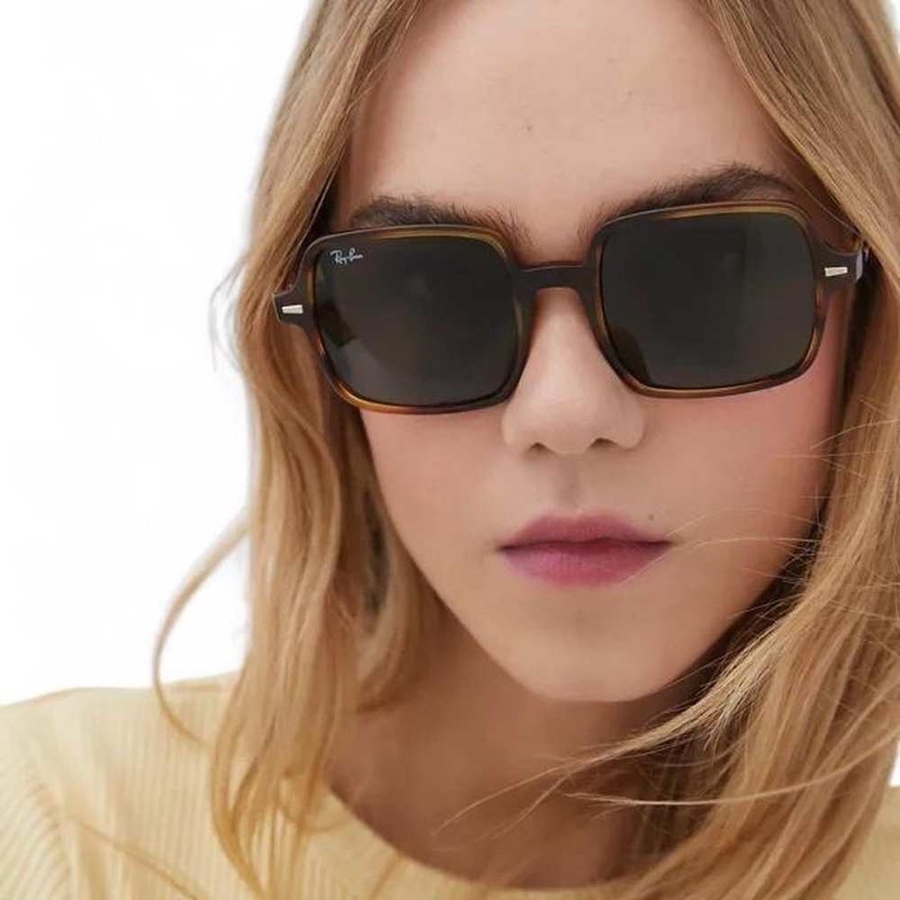 Ray-Ban RB1973 Square sun Glasses / sunnies